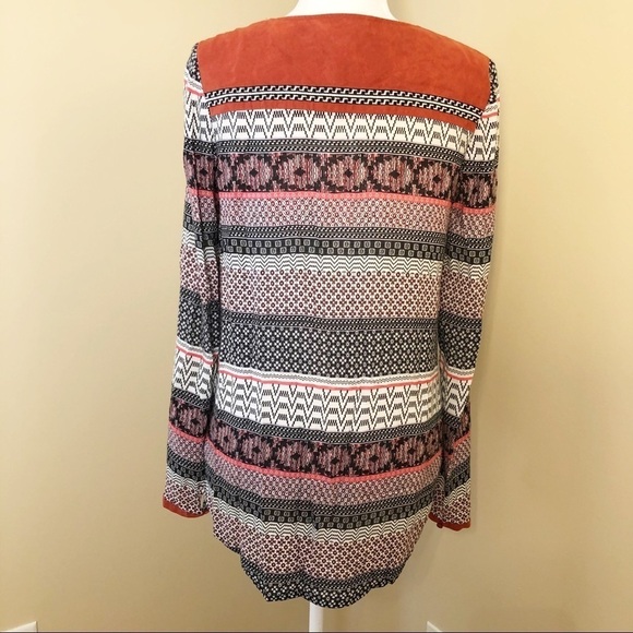 THML Faux Suede Trim Long Sleeve Top - Small - Picture 3 of 11